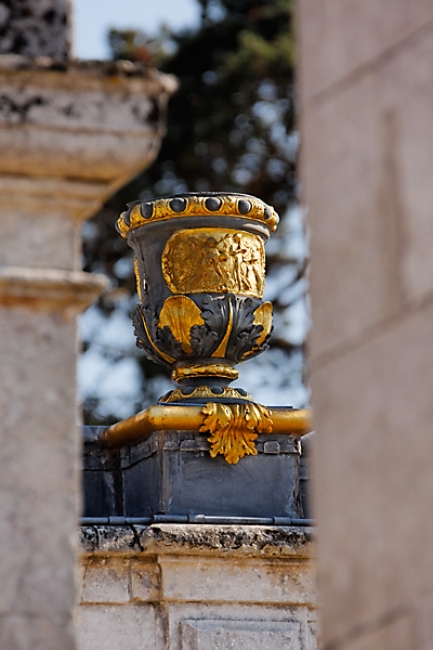 Chateau du Champ de Bataille-011